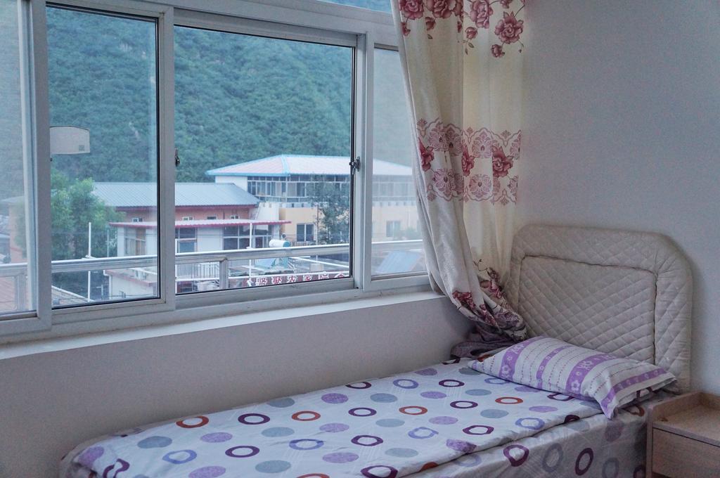 הואירו Beijing Huanghuacheng Water Great Wall Derunju Guesthouse מראה חיצוני תמונה